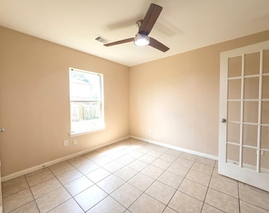 18962 Ranchcrest Drive - Photo Thumbnail 28