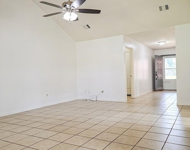 18962 Ranchcrest Drive - Photo Thumbnail 12