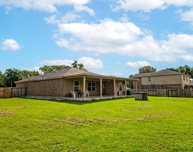 18962 Ranchcrest Drive - Photo Thumbnail 46