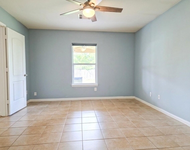18962 Ranchcrest Drive - Photo Thumbnail 36