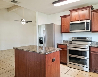 18962 Ranchcrest Drive - Photo Thumbnail 20