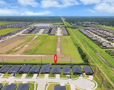 8614 Shumard Oak Drive - Photo Thumbnail 40