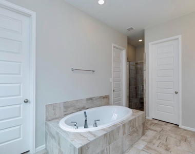 30103 Aralia Drive - Photo Thumbnail 19