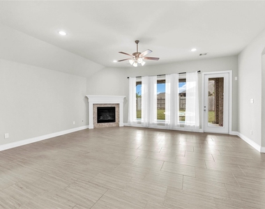 4237 Palmer Hill Drive - Photo Thumbnail 7