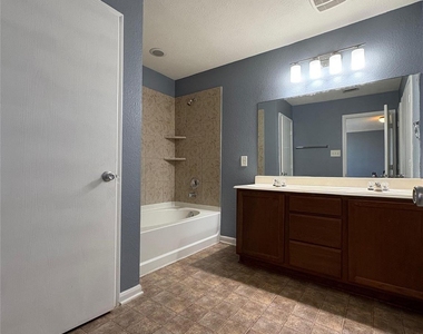 21446 Biscayne Valley Lane - Photo Thumbnail 11