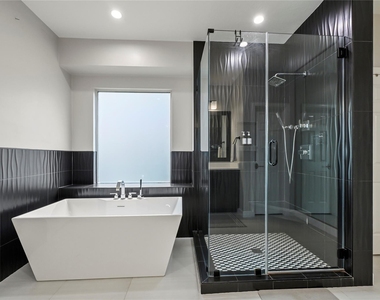 13802 Bowden Creek Drive - Photo Thumbnail 25