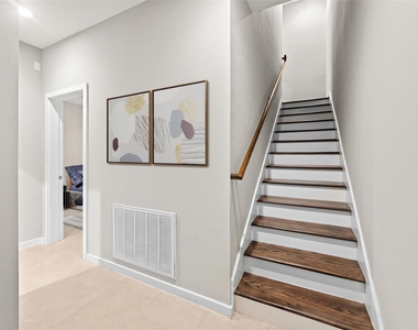 1820 Palm Street - Photo Thumbnail 2
