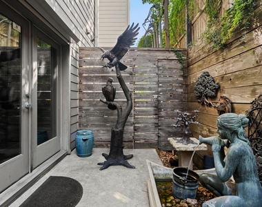 1820 Palm Street - Photo Thumbnail 23