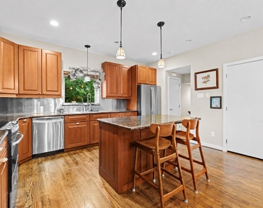 1820 Palm Street - Photo Thumbnail 5