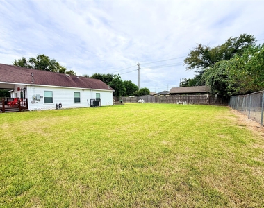 8821 Woodruff Street - Photo Thumbnail 13