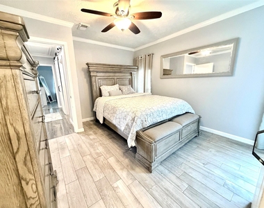 8821 Woodruff Street - Photo Thumbnail 6