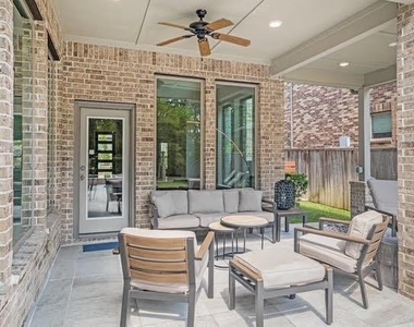 206 Liatris Court - Photo Thumbnail 21