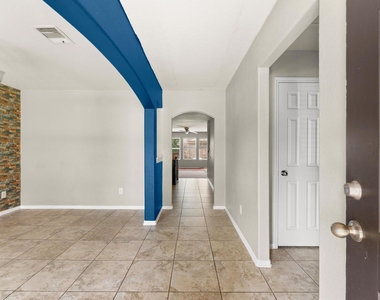 3327 Upland Spring Trace - Photo Thumbnail 4