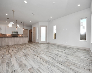 4009 Boho Lane - Photo Thumbnail 5