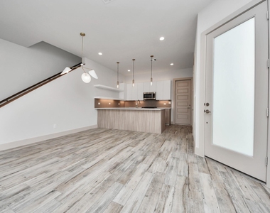 4009 Boho Lane - Photo Thumbnail 4
