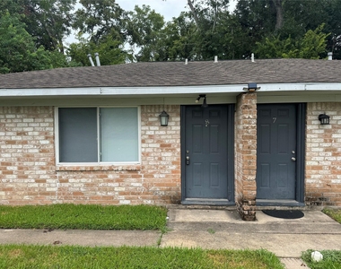 604 Wilson Road - Photo Thumbnail 16