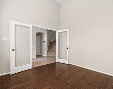 23 Bay Mills Place - Photo Thumbnail 14