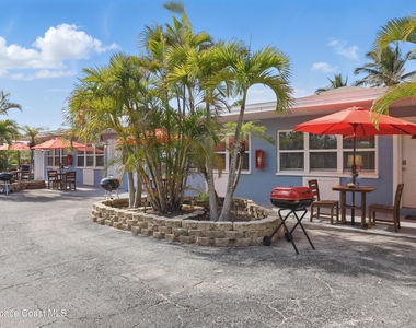 1381 S Orlando Avenue - Photo Thumbnail 4