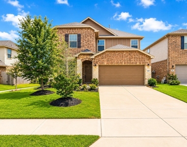 5047 Royal Amber Lane - Photo Thumbnail 3