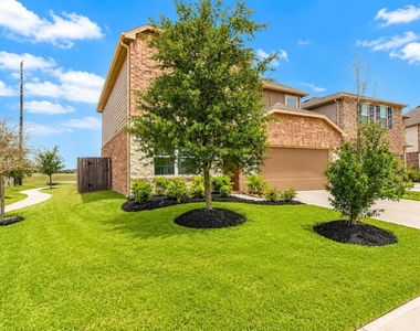 5047 Royal Amber Lane - Photo Thumbnail 4