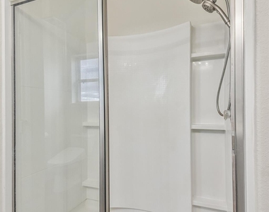 5047 Royal Amber Lane - Photo Thumbnail 32