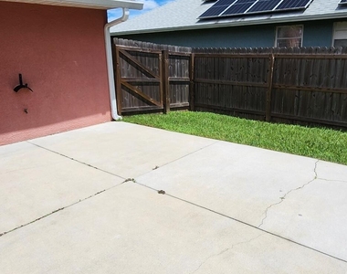 1660 Wake Forest Road Nw - Photo Thumbnail 21