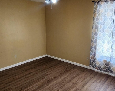 1660 Wake Forest Road Nw - Photo Thumbnail 27
