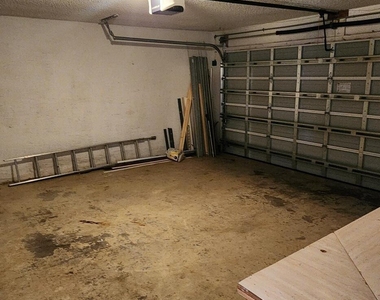 1660 Wake Forest Road Nw - Photo Thumbnail 1