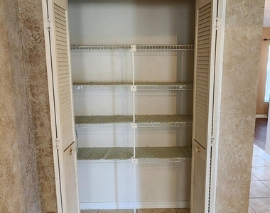 1660 Wake Forest Road Nw - Photo Thumbnail 12