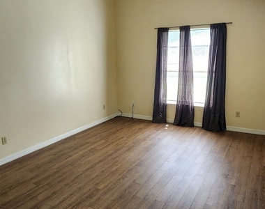 1660 Wake Forest Road Nw - Photo Thumbnail 16