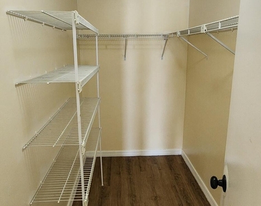 1660 Wake Forest Road Nw - Photo Thumbnail 15