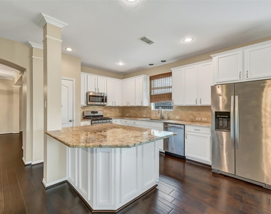 11003 N Auden Circle - Photo Thumbnail 7