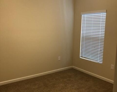 1804 Musgrass Circle - Photo Thumbnail 41