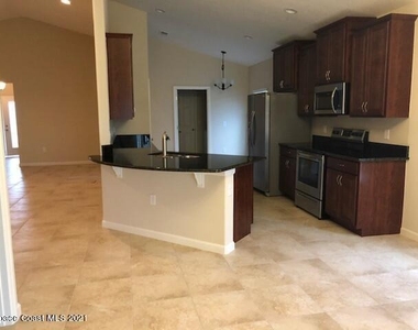 1804 Musgrass Circle - Photo Thumbnail 45