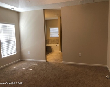 1804 Musgrass Circle - Photo Thumbnail 24
