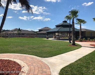 1804 Musgrass Circle - Photo Thumbnail 30