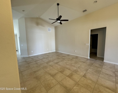 1804 Musgrass Circle - Photo Thumbnail 9