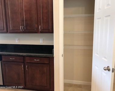 1804 Musgrass Circle - Photo Thumbnail 14