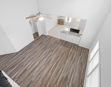 10402 Matterhorn Drive - Photo Thumbnail 23