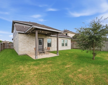 10402 Matterhorn Drive - Photo Thumbnail 31