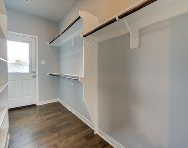 1115 Bunton Street - Photo Thumbnail 18