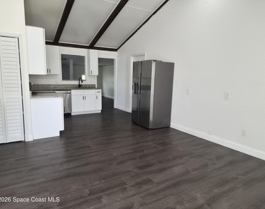 1019 Arkansas Avenue Se - Photo Thumbnail 5