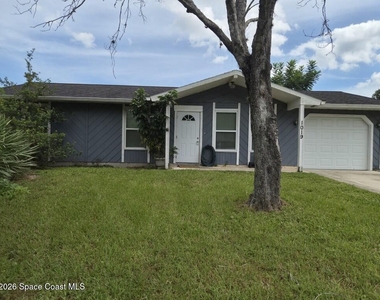 1019 Arkansas Avenue Se - Photo Thumbnail 2