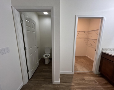 1110 Newton Circle - Photo Thumbnail 12