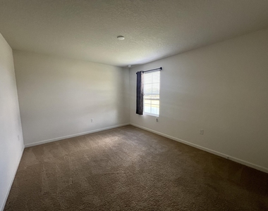 1110 Newton Circle - Photo Thumbnail 16