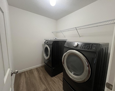 1110 Newton Circle - Photo Thumbnail 15