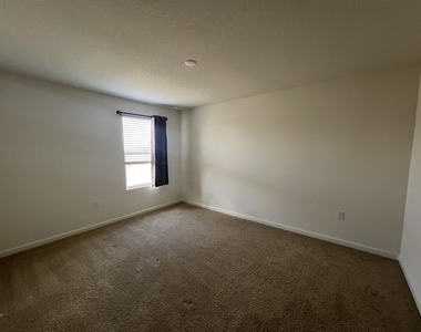 1110 Newton Circle - Photo Thumbnail 17