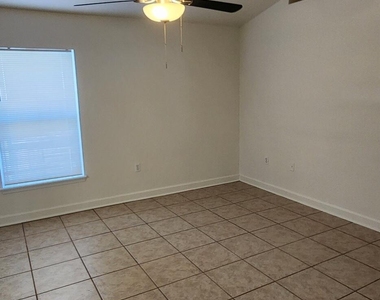 3133 Cauthen Creek Drive - Photo Thumbnail 9