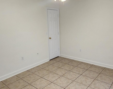 3133 Cauthen Creek Drive - Photo Thumbnail 7