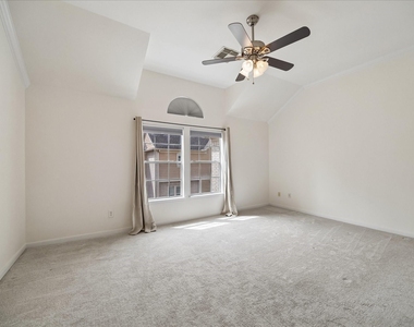 834 Cohn Street - Photo Thumbnail 4